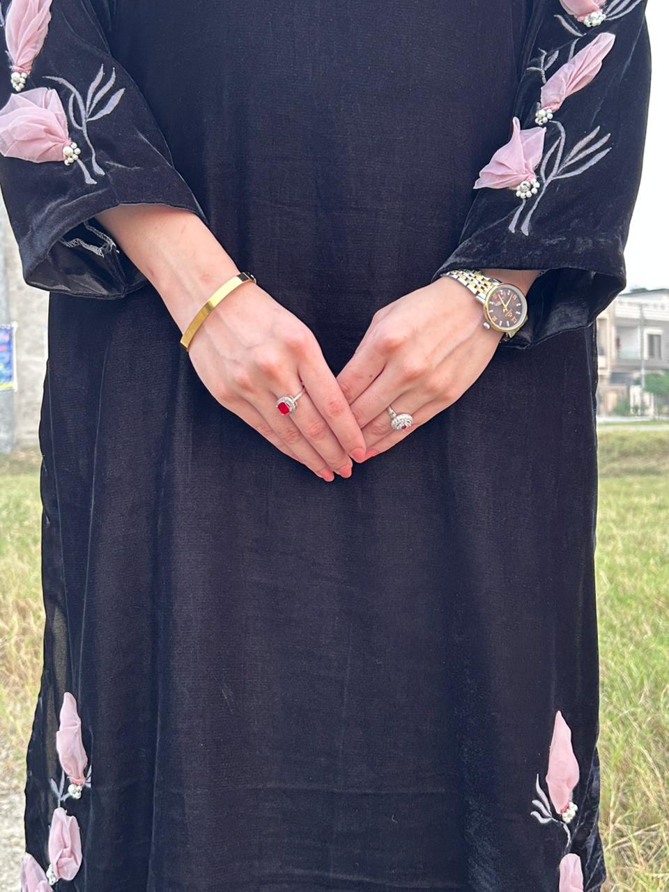 TBE-BLACK and peach-C3